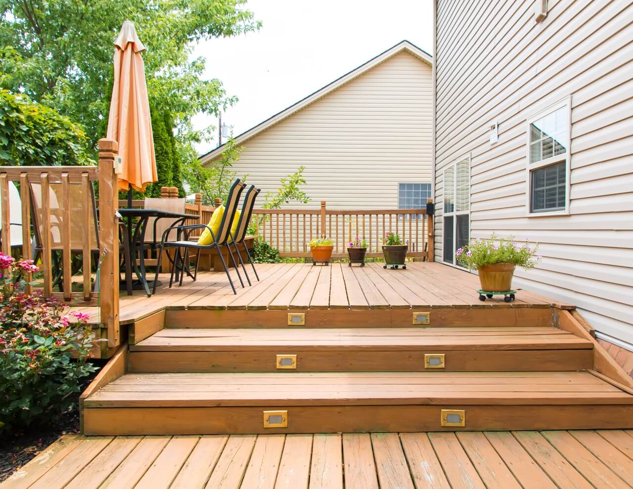 wood deck maintenance